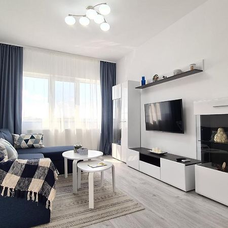 Bright Stylish Apartment In Pitesti Пітешть Екстер'єр фото